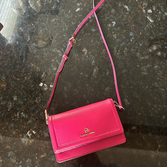 Michael kors purse - Picture 4 of 5